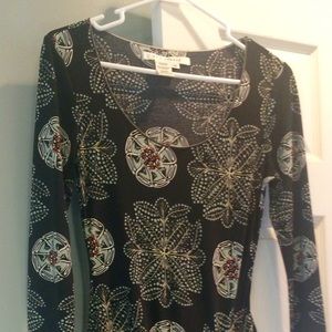 Cute form fitting Max Studio dress